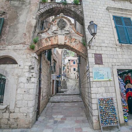 Apartment Alexandra Kotor Exterior foto