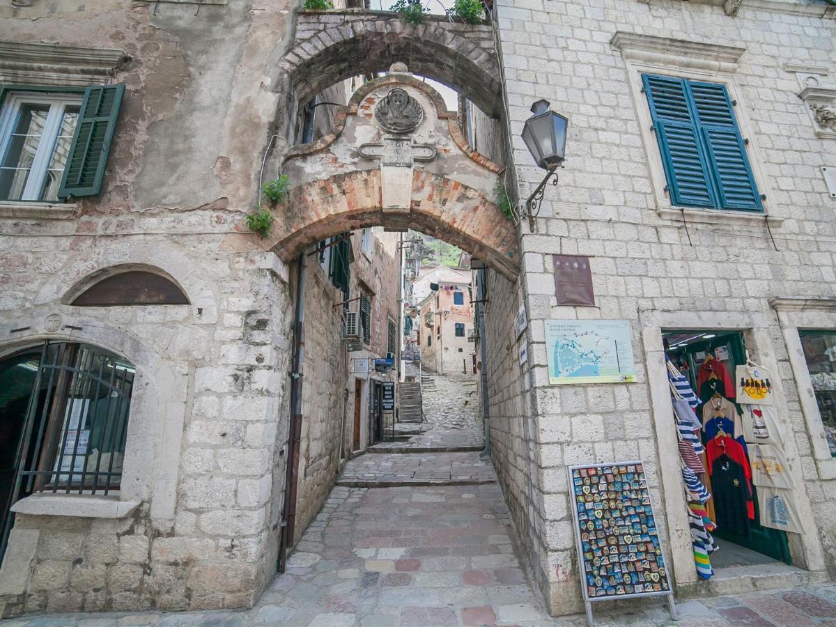Apartment Alexandra Kotor Exterior foto